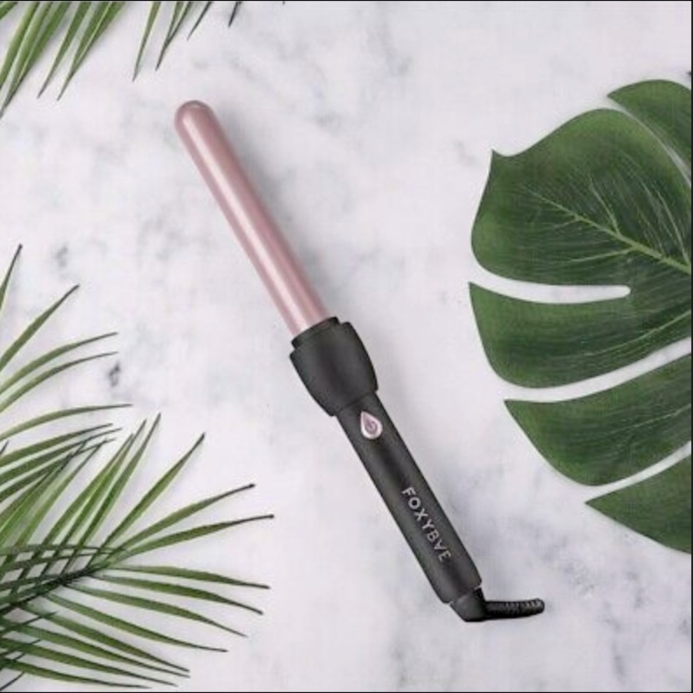 Foxybae 25mm Rose Gold Curling Wand NIB